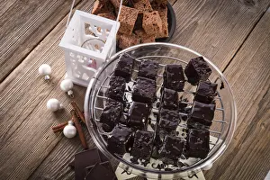 Gingerbread Dessert Prints: Gingerbread