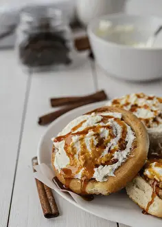 Cinnamon Roll Photography Prints: High angle plate with cinnamon rolls