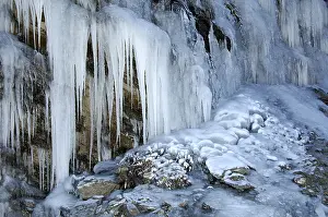Ice Crystal Formation Prints: Icicles