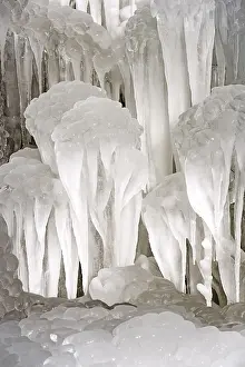 Winter Nature Scenes Prints: Icicles formation