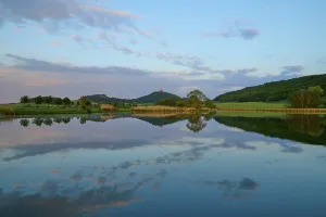 Veste Wachsenburg Germany Prints: Lake with reflection in spring with castle at sunset