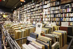 The largest second-hand bookstore in Spain Print, El Siglo