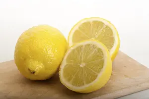 Yellow Fruit Photography Prints: Lemons