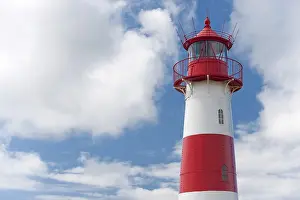 Lighthouse Sylt Prints: Lighthouse with blue sky at Ellenbogen