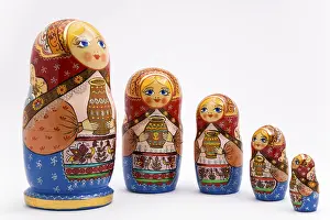 Russian Matryoshka Dolls Prints: Matryoschkas