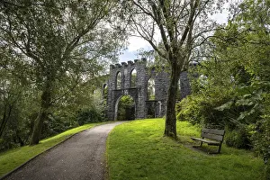 UK Tourist Attractions Prints: McCaig's Tower on Battery Hill