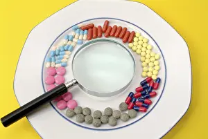Balanced Diet Concept Image Prints: Medicament control