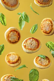 Mini Pizzas Prints: Mini pizzas, Margherita, Basil