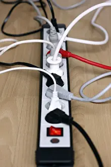 Energy Consumption Cost Prints: Multiple outlet strip, for connection of multiple electrical devices