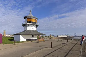 British Historic Buildings Prints: Old Lighthouse, High Lighthouse