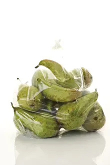 Nutritionally Balanced Diet Prints: Pears in a plastic bag