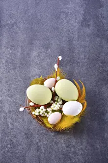 Easter Table Decorations Prints: The perfect table with colourful table decorations for Easter