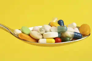 Balanced Diet Picture Prints: Pills on spoon