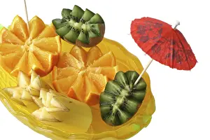 Fresh Fruit Nutrition Facts Prints: Plate in form of the pineapple with fruit