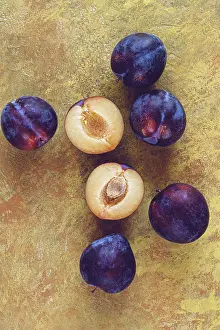 Plum Fruit Prints: Plums scattered on the table, fresh