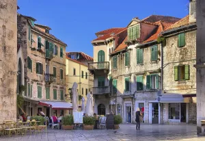 Split Dalmatia County Prints: Split Square Radic, Split Square Radic 01