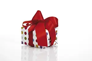 Birthday Gift Prints: Present with a ribbon