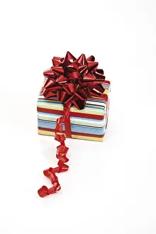Birthday Present Prints: Present with a ribbon