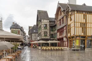 Old Town Europe Prints: Rainy impression of Troyes