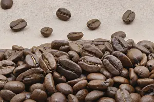 Hot Beverage Ingredients Prints: Roasted coffee beans
