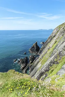 Slea Head Drive Panoramic Route Prints: Rugged cliffs on the steep coast