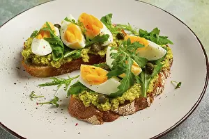 Wholemeal Bread Recipes Prints: Sandwich with mashed avocado, boiled egg