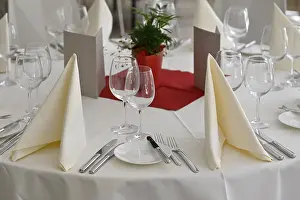 Table Setting Ideas Prints: Set table