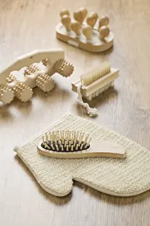 Hygienic Beauty Products Prints: Set of wooden objects with bast