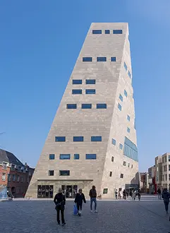 Dutch Architecture Style Prints: A skyscraper with modern architecture