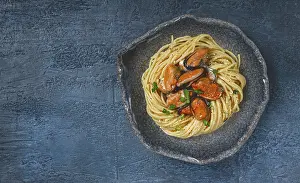 Spaghetti with Mussels Print, Carbonara Sauce