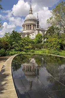 Historic Church Buildings UK Prints: St Paul's Cathedral in springtime