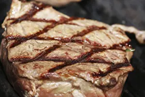 Food Photography Close Ups Prints: Steak on the grill with diamond pattern