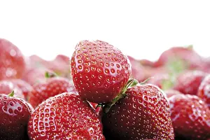 Fresh Strawberries Prints: Strawberries