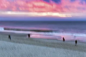 North Frisian Island Scenery Prints: Strollers on the beach, dramatic sunset at the sea