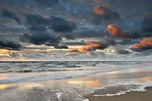 North Sea Evening Atmosphere Prints: Sunset with clouds on the beach