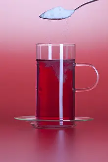 Red Coloured Rose Hip Prints: Tea