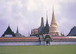 Tempel des Smaragdbuddhas Print, Wat Phra Kaew, Bangkok 1964