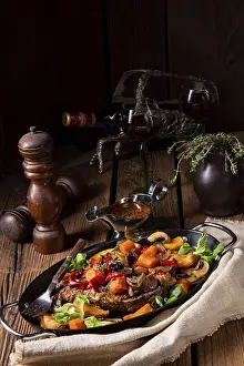 Meat Nutrition Prints: Tender beef with various vegetables
