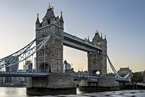 European Travel Photography Tips Prints: Tower Bridge in the evening light