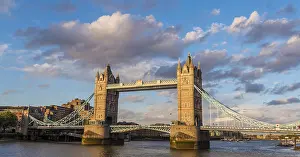 Illuminated Tower Bridge Prints: Tower Bridge over the River Thames