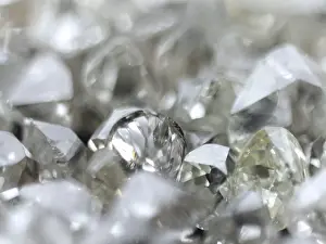 Diamond Production Prints: Many valuable diamonds, some rough