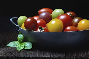 European Vegetables Prints: Various cherry tomatoes in shell, Germany