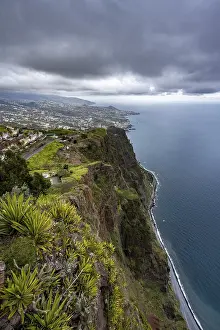 Steep Cliff View Prints: View of the cliffs from the viewing platform