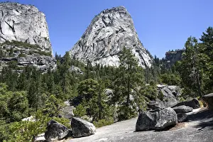 Yosemite NP Tourist Attraction Prints: View from the trail at Emerald Pool, Mt