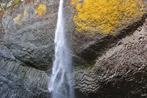 US Travel Photography Prints: Waterfall in front of basalt rock