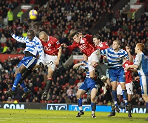 Manchester Utd defend their 3-2 lead in the last few minutes at Old Trafford Manchester Utd defend their 3-2 lead in the last few minutes at Old Trafford