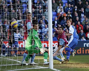 Steve Sidwell heads in after 16 mintues to make it 1-0 against Aston Villa Steve Sidwell heads in after 16 mintues to make it 1-0 against Aston Villa