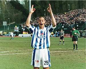 Ex players managers/bobby zamora/zamora celebrates notts county Ex players managers/bobby zamora/zamora celebrates notts county