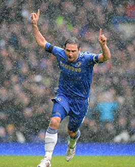 Soccer - Barclays Premier League - Chelsea v Arsenal - Stamford Bridge Soccer - Barclays Premier League - Chelsea v Arsenal - Stamford Bridge