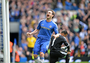 Soccer - Barclays Premier League - Chelsea v Swansea City - Stamford Bridge Soccer - Barclays Premier League - Chelsea v Swansea City - Stamford Bridge